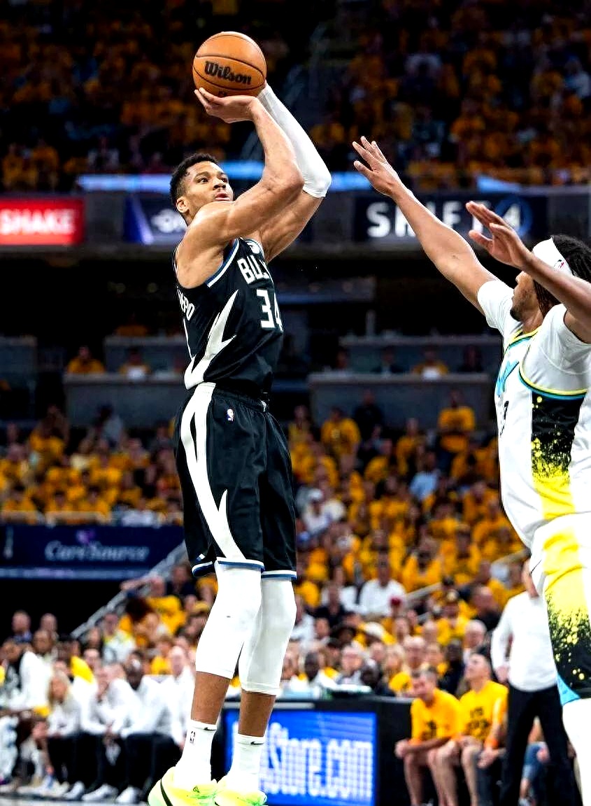 利物浦不断突破!,字母哥连续五场比赛得分超过最后时刻胜出再创辉煌时刻 利物浦不断突破!,字母哥连续五场比赛得分超过最后时刻胜出再创辉煌时刻