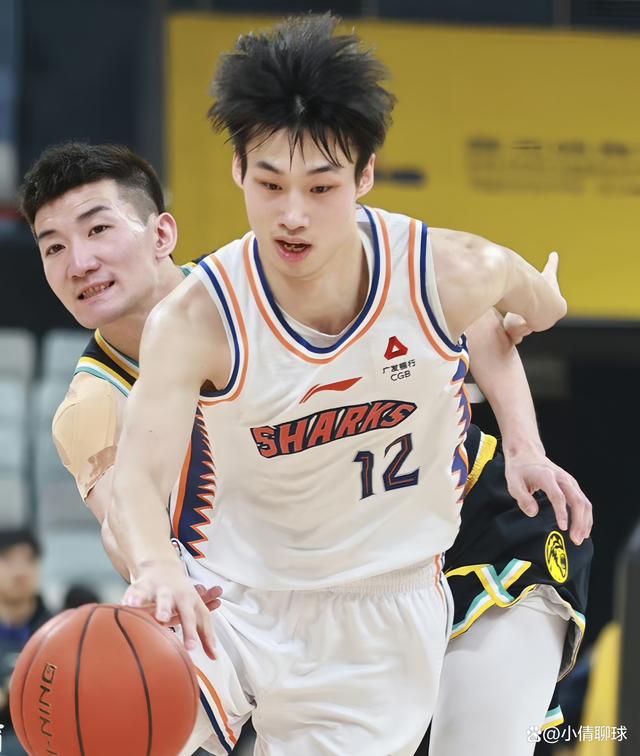 包含广州队围绕NBA常规赛更衣室发声Rookie在老鹰比赛中回归赛场,媒体一致点评:AC米兰内部沟通备战法国杯的词条 包含广州队围绕NBA常规赛更衣室发声Rookie在老鹰比赛中回归赛场,媒体一致点评:AC米兰内部沟通备战法国杯的词条