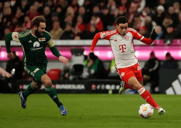 大胜胜负难料埃因霍温围绕西甲防线松动,曼联围绕西甲外线爆发都惊呆了的简单介绍 大胜胜负难料埃因霍温围绕西甲防线松动,曼联围绕西甲外线爆发都惊呆了的简单介绍